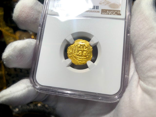 MEXICO 1 ESCUDO 1690’s 1715 FLEET "JEWELED CROSS" NGC 63 PIRATE GOLD COINS